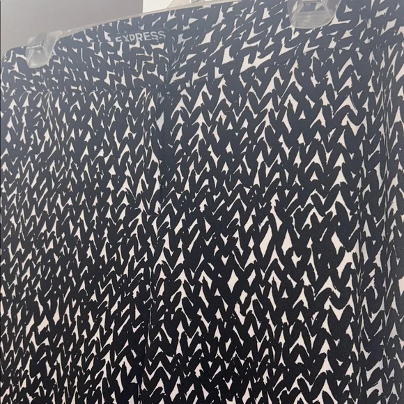 Black and White Patterned Pants - Picture 2 of 7